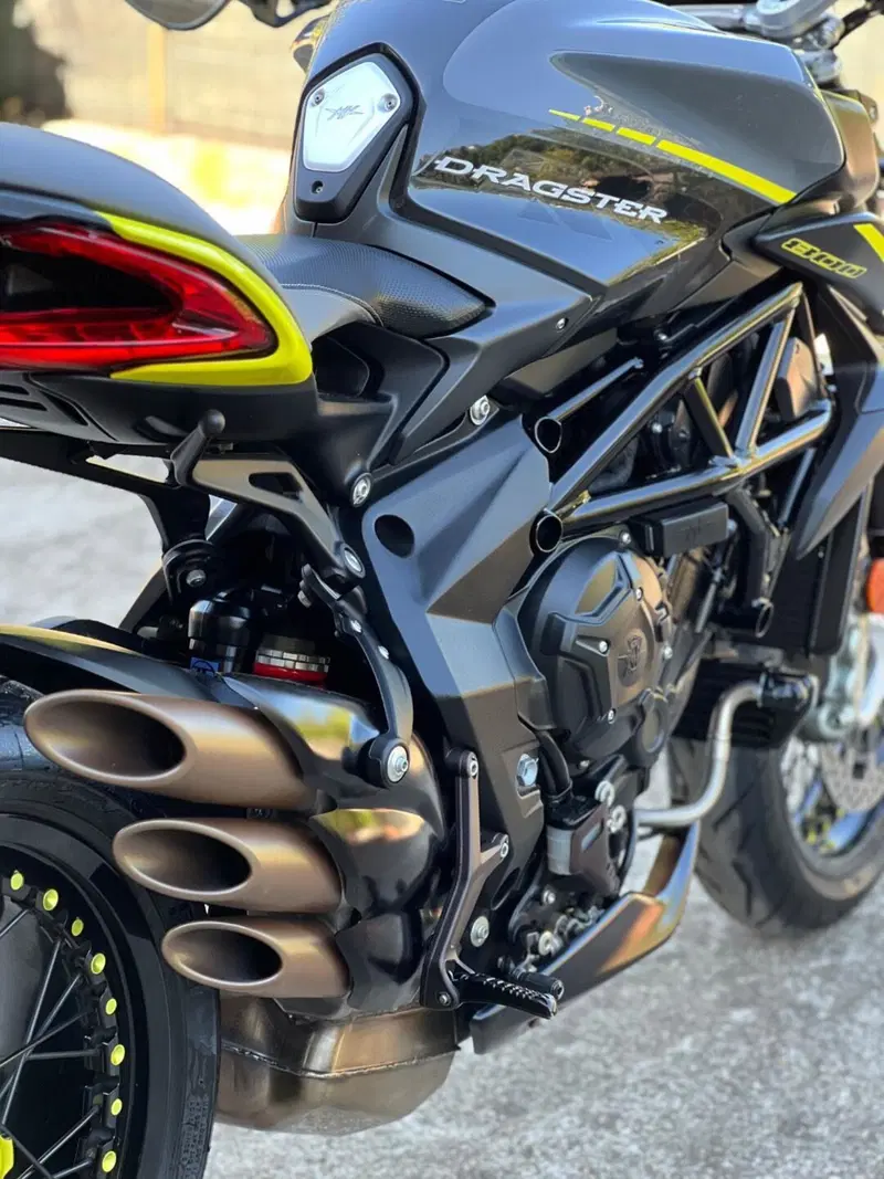 MV Agusta Dragster 800 RR (2018 - 20) (13)