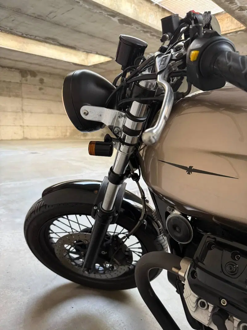 Moto Guzzi V7 Classic (2008 - 12) (9)