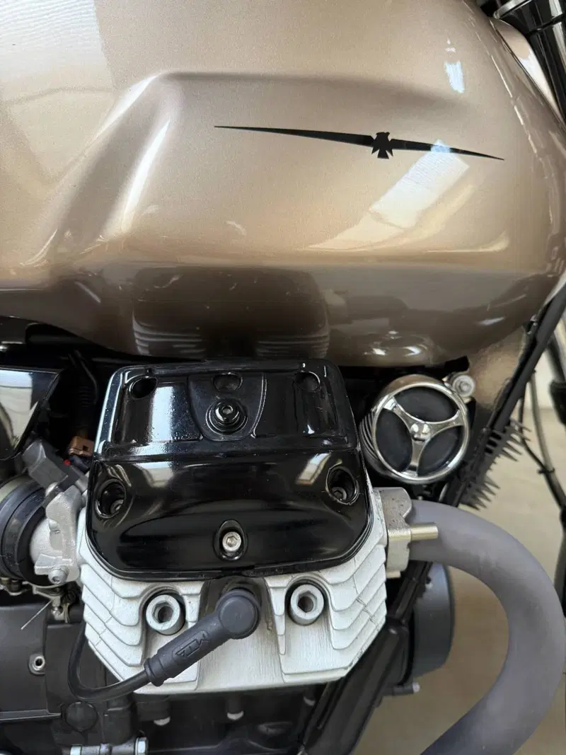 Moto Guzzi V7 Classic (2008 - 12) (12)