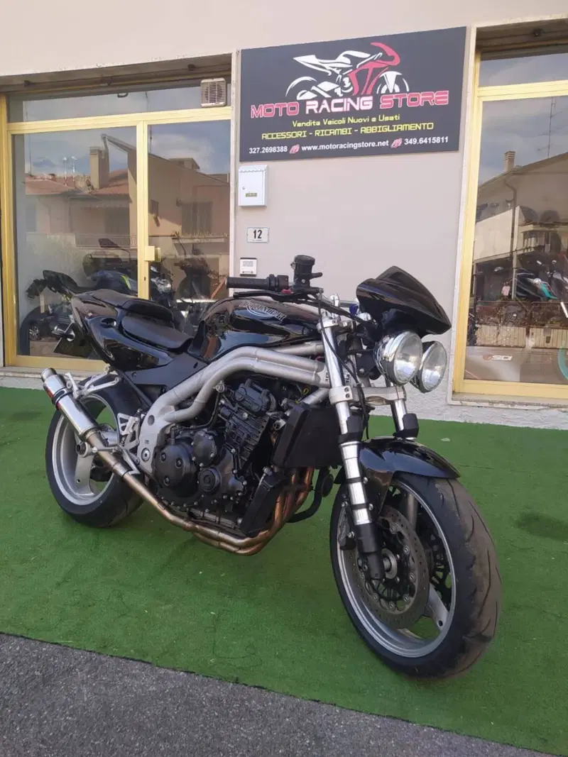 Triumph Speed Triple 955 (2002 - 04) (2)