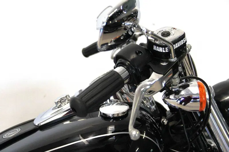 Harley-Davidson 1584 Super Glide Custom (2008 - 13) - FXDC (7)
