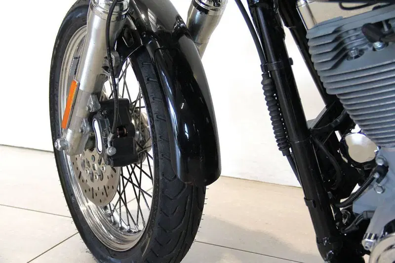 Harley-Davidson 1584 Super Glide Custom (2008 - 13) - FXDC (17)
