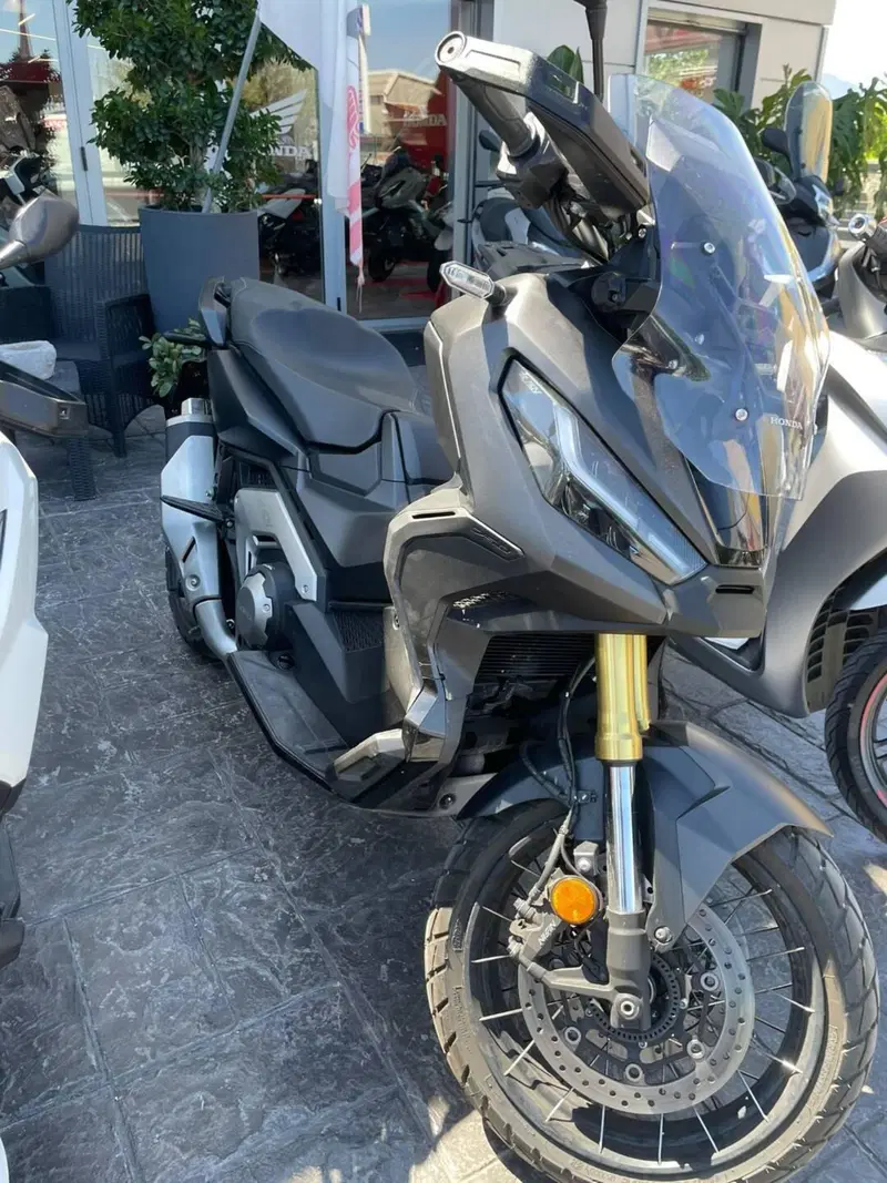 Honda X-ADV 750 DCT (2021 - 24) (4)