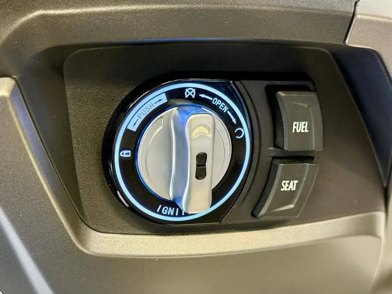 Voge Sfida SR16 200 (2025 - 26) (13)