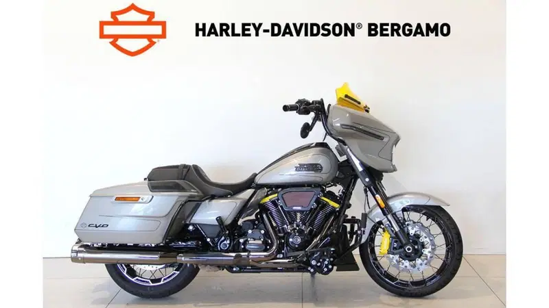 Harley-Davidson CVO Street Glide (2023)