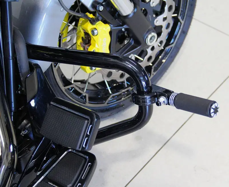 Harley-Davidson CVO Street Glide (2023) (7)