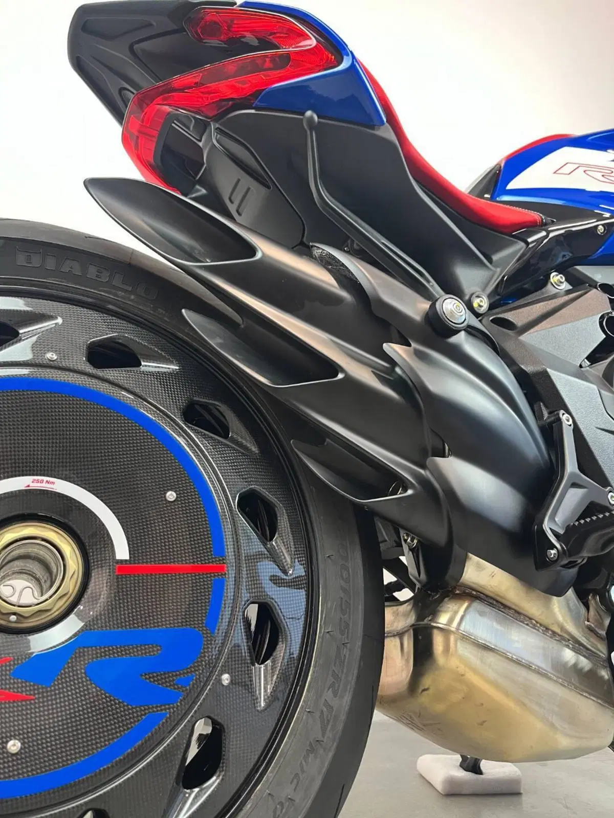 MV Agusta Dragster 800 RR SCS America (2023 - 25) (4)