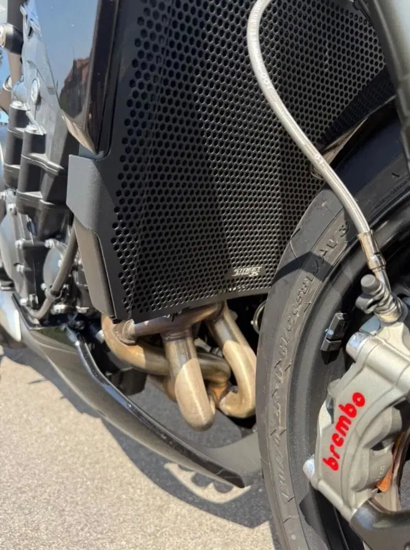 Triumph Street Triple 765 RS (2023 - 26) (11)