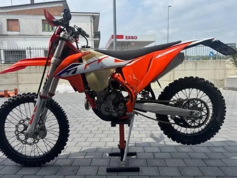 KTM 250 EXC-F (2023) (6)