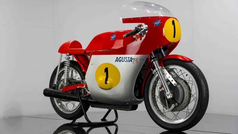 MV Agusta 500 GP replica Giacomo Agostini (3)