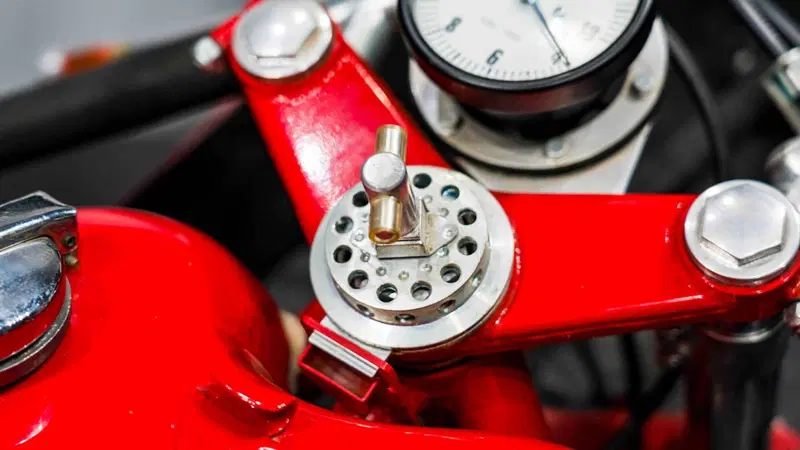 MV Agusta 500 GP replica Giacomo Agostini (9)