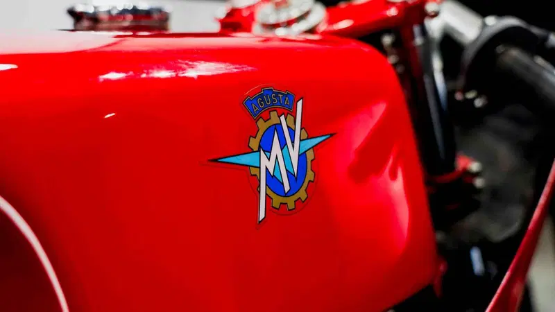 MV Agusta 500 GP replica Giacomo Agostini (14)