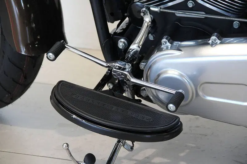 Harley-Davidson 1690 Fat Boy Special (2010 - 17) - FLSTF (15)