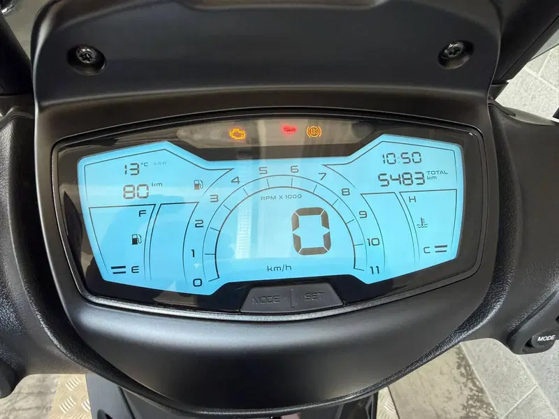 Piaggio Medley 150 ABS (2021 - 25) (2)