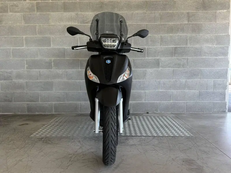 Piaggio Medley 150 ABS (2021 - 25) (3)