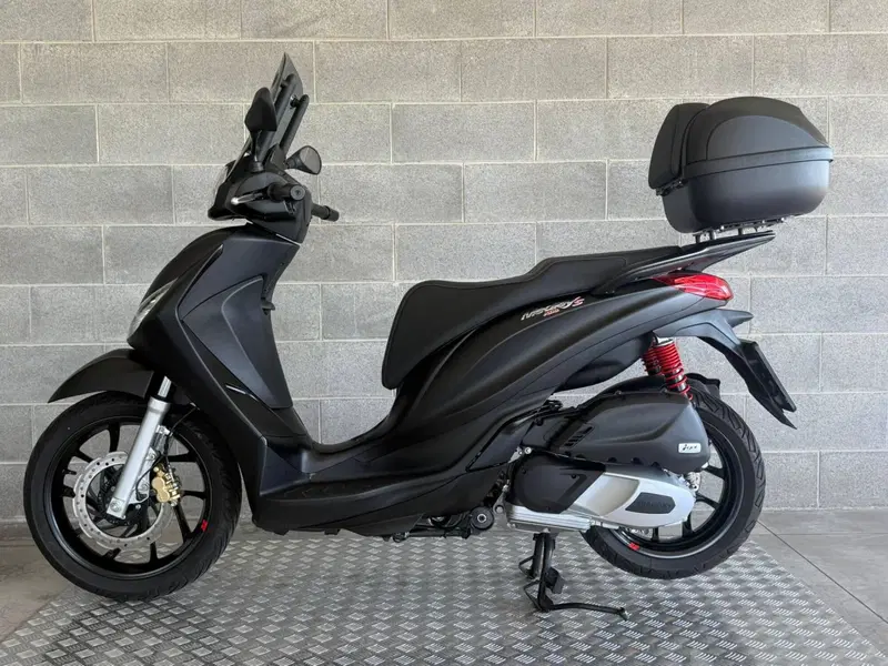Piaggio Medley 150 ABS (2021 - 25) (4)