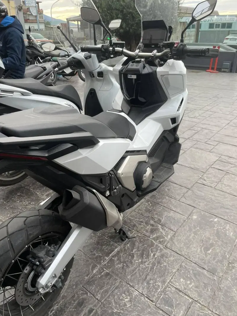 Honda X-ADV 750 DCT (2021 - 24) (3)