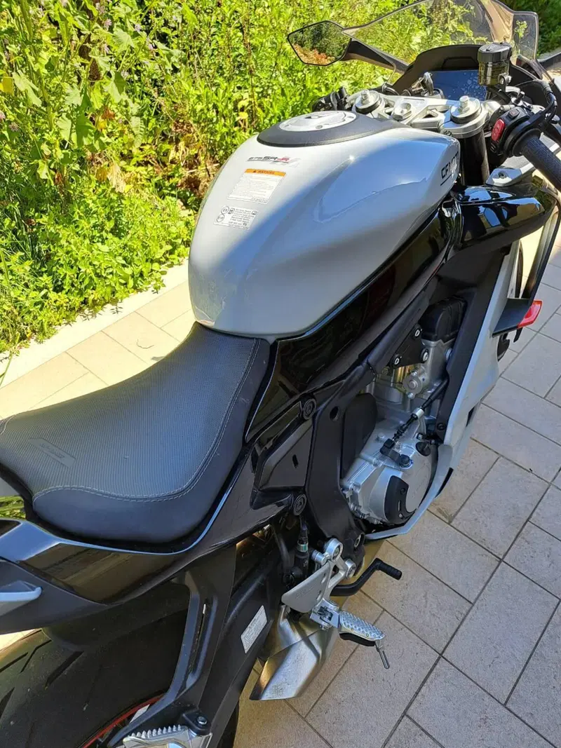 CFMOTO 675SR-R (2025 - 26) (3)