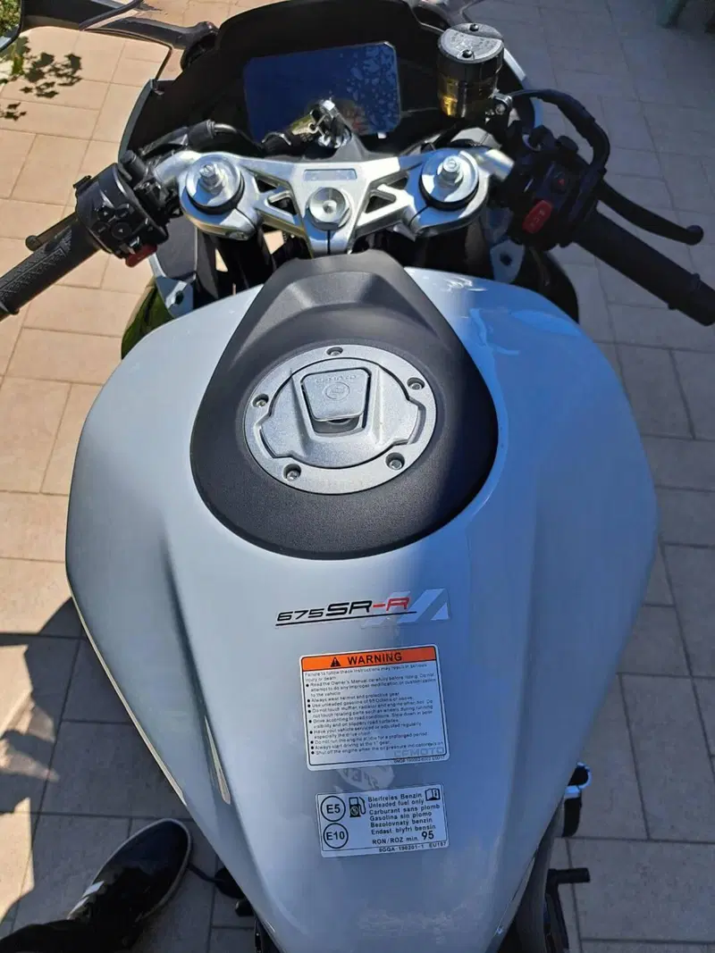 CFMOTO 675SR-R (2025 - 26) (4)