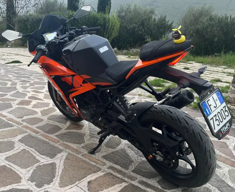 KTM RC 125 (2022 - 26) (4)