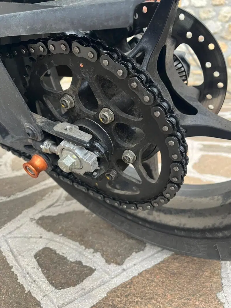 KTM RC 125 (2022 - 26) (9)