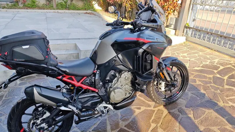 Ducati Multistrada V4 S Grand Tour (2024) (2)