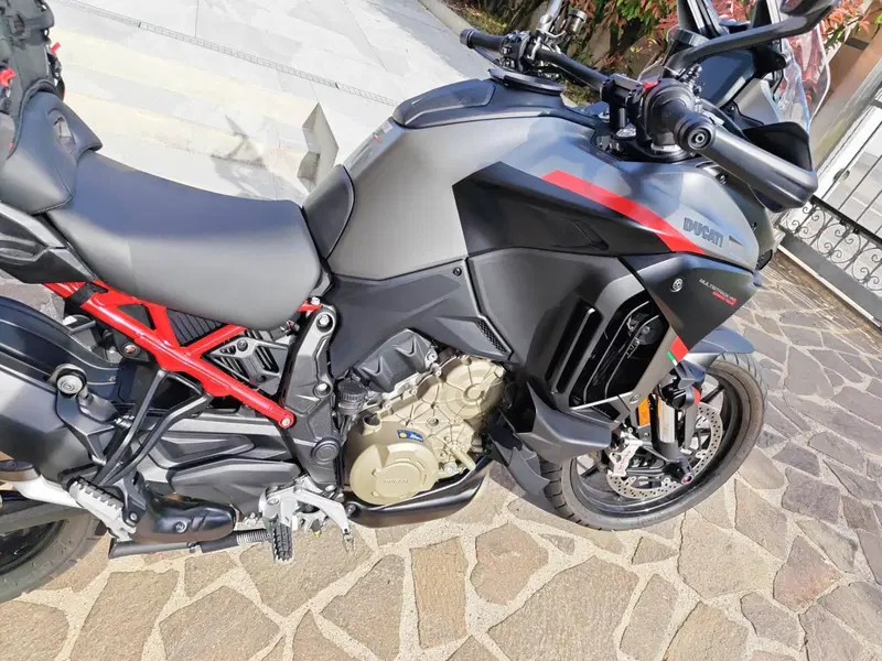 Ducati Multistrada V4 S Grand Tour (2024) (9)