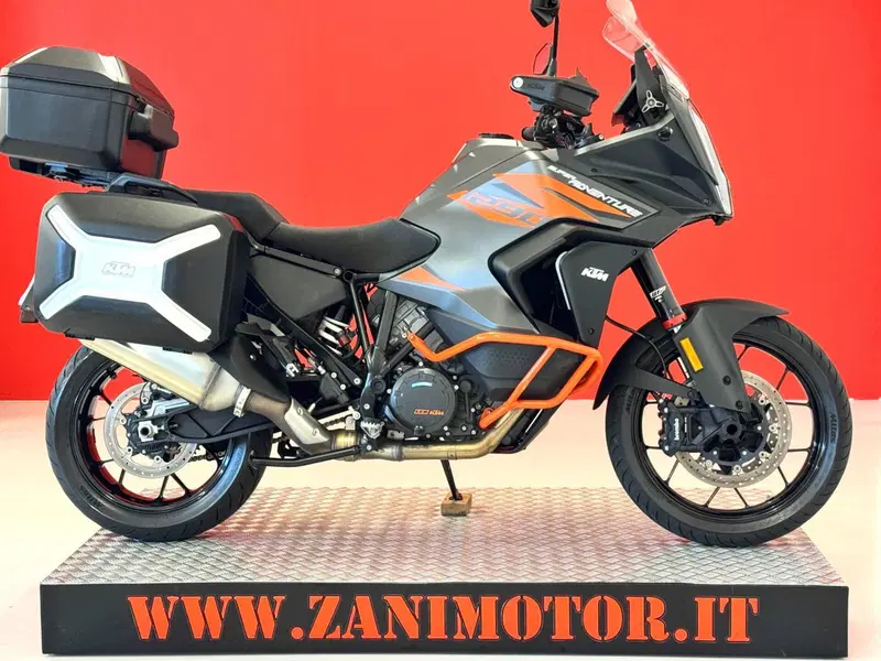 KTM 1290 Super Adventure S (2021)