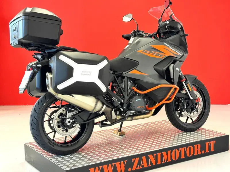 KTM 1290 Super Adventure S (2021) (8)