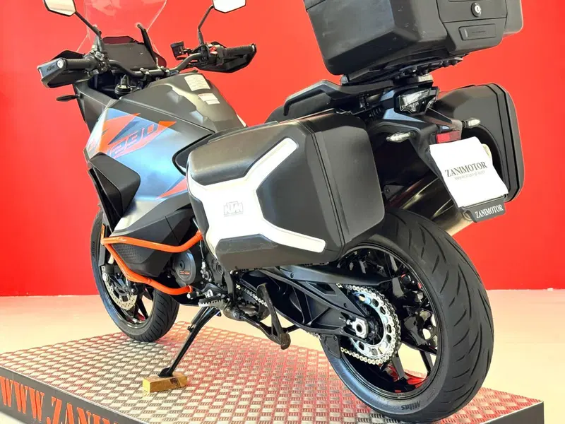 KTM 1290 Super Adventure S (2021) (17)