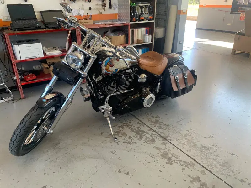 Harley-Davidson 1584 Rocker C (2009 - 11) - FXCWC (3)