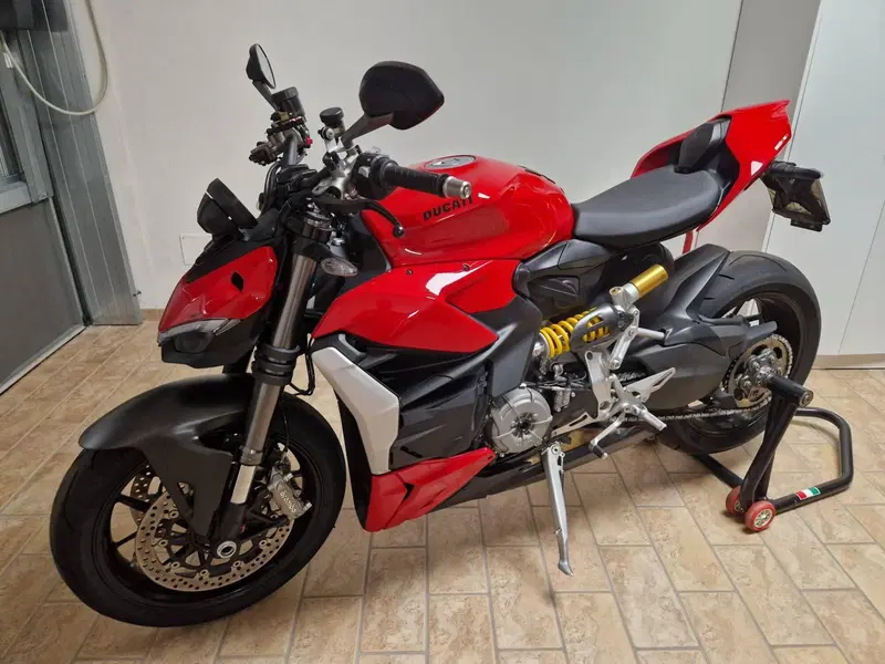Ducati Streetfighter V2 (2022 - 24)
