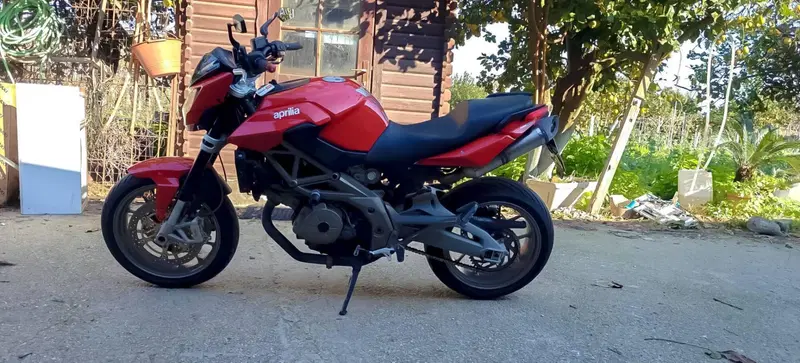 Aprilia Shiver (2008 - 10) (9)