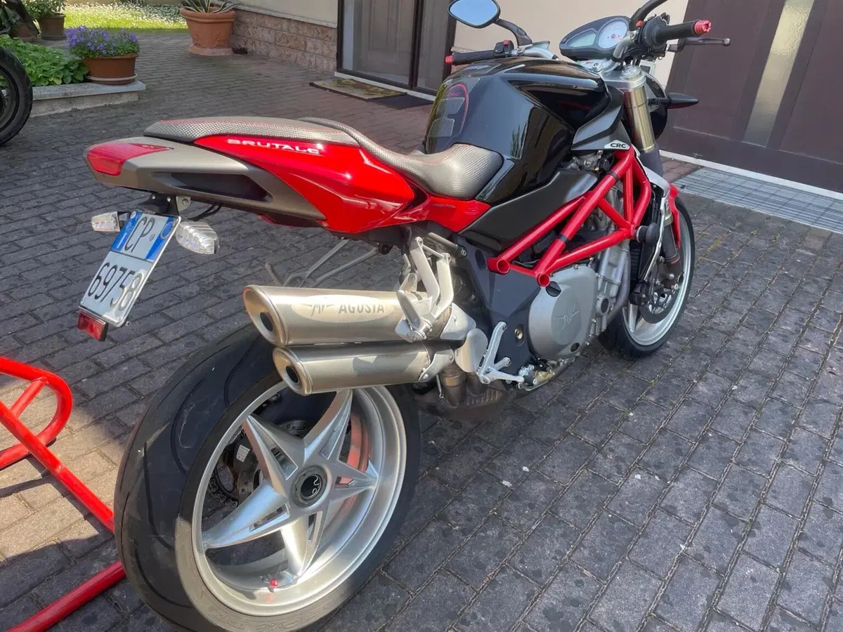 MV Agusta Brutale 750 S (2002 - 06) (3)