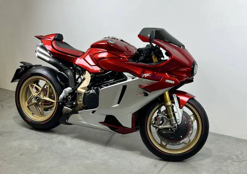 MV Agusta Superveloce 1000 Serie Oro (2024 - 26) (3)