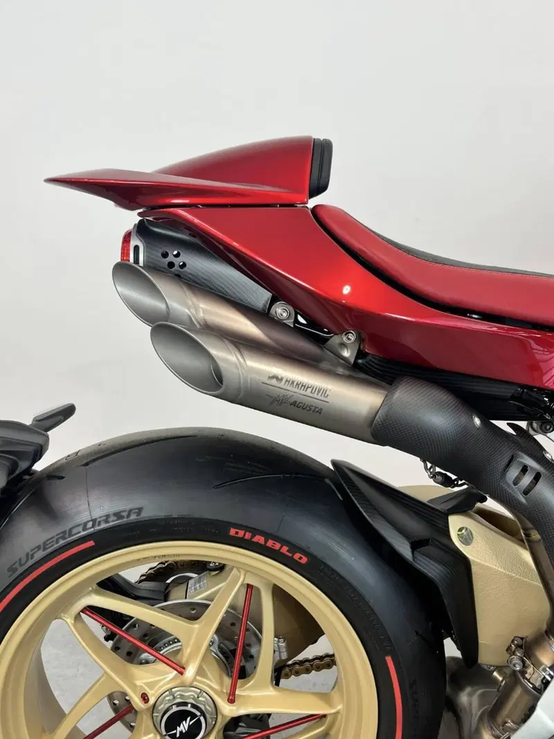 MV Agusta Superveloce 1000 Serie Oro (2024 - 26) (7)