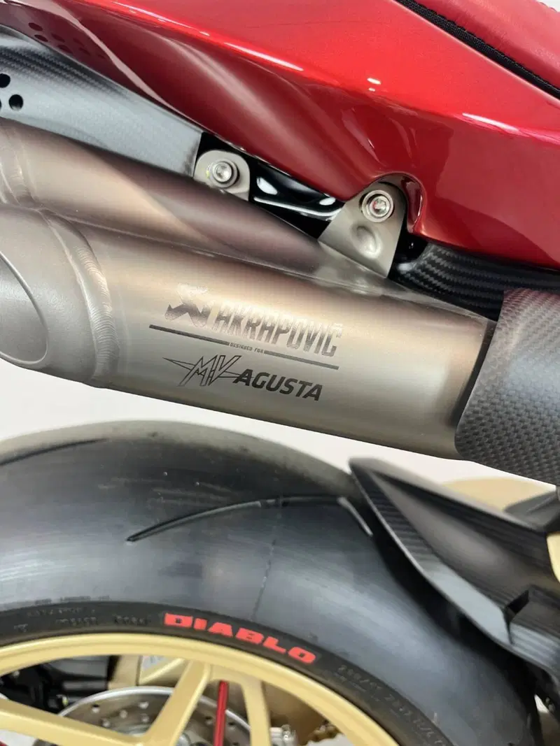 MV Agusta Superveloce 1000 Serie Oro (2024 - 26) (20)