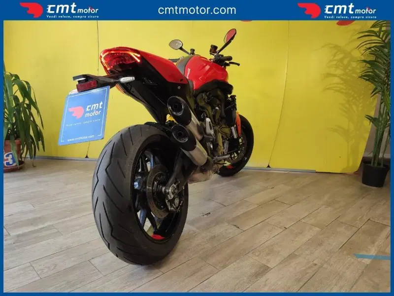 Ducati Monster 937 + (2021 - 25) (4)
