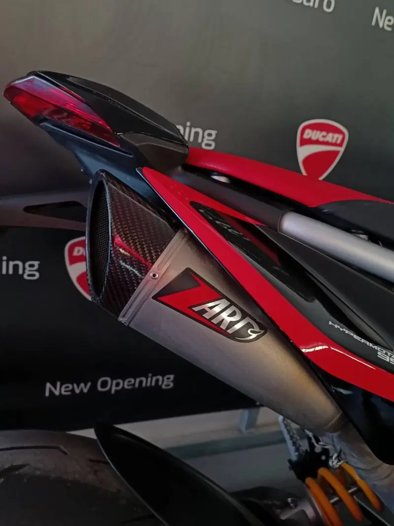Ducati Hypermotard 950 RVE (2022 - 25) (5)