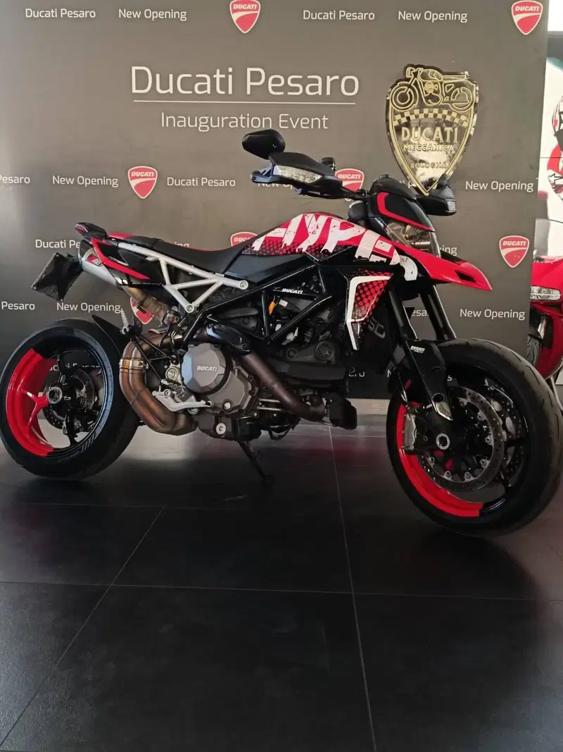Ducati Hypermotard 950 RVE (2022 - 25) (2)
