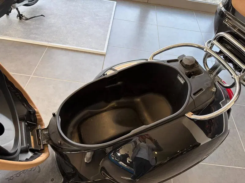 Vespa GTS 300 (2017 - 18) (12)