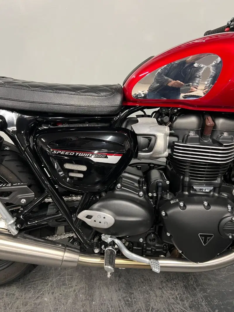 Triumph Speed Twin 900 (2023 - 24) (6)