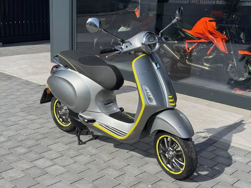 Vespa Vespa Elettrica 70 (2020 - 24) (2)