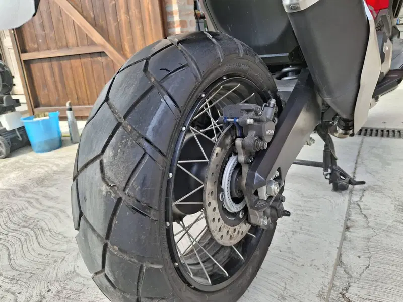 Honda X-ADV 750 Special Edition (2026) (3)