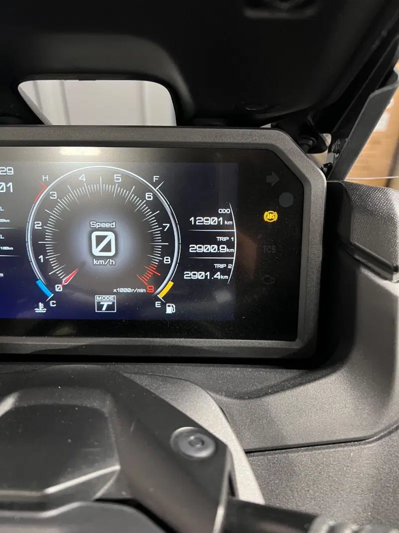 Yamaha T-Max 560 (2022 - 24) (9)