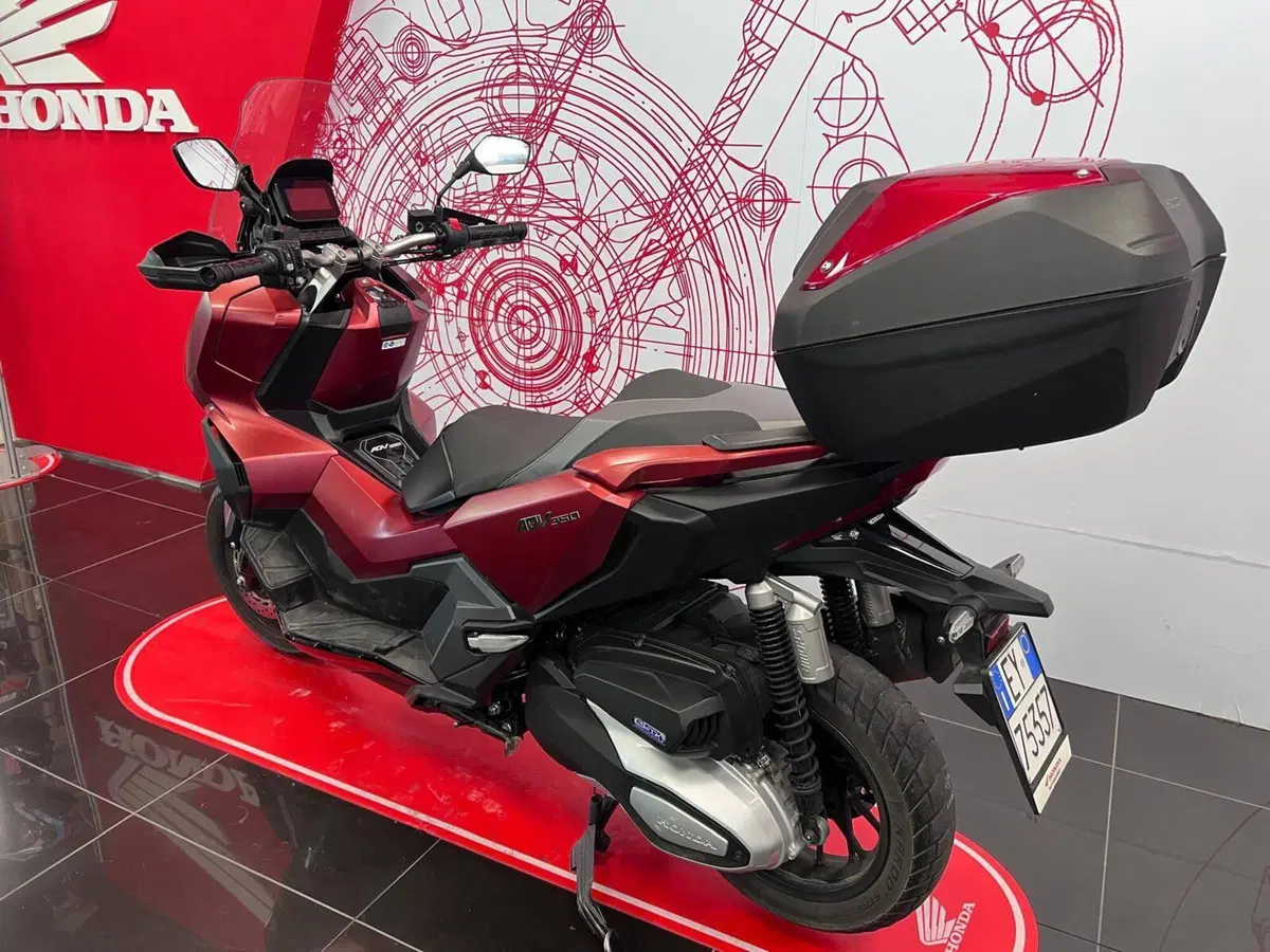 Honda ADV 350 (2022 - 24) (7)