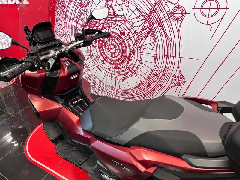 Honda ADV 350 (2022 - 24) (8)