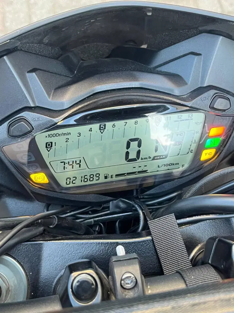Suzuki GSX S 750 Yugen (2018 - 20) (7)