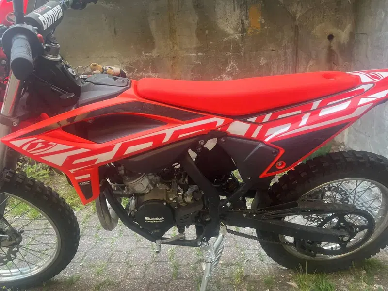 Betamotor RR 50 Enduro (2021 - 26) (2)