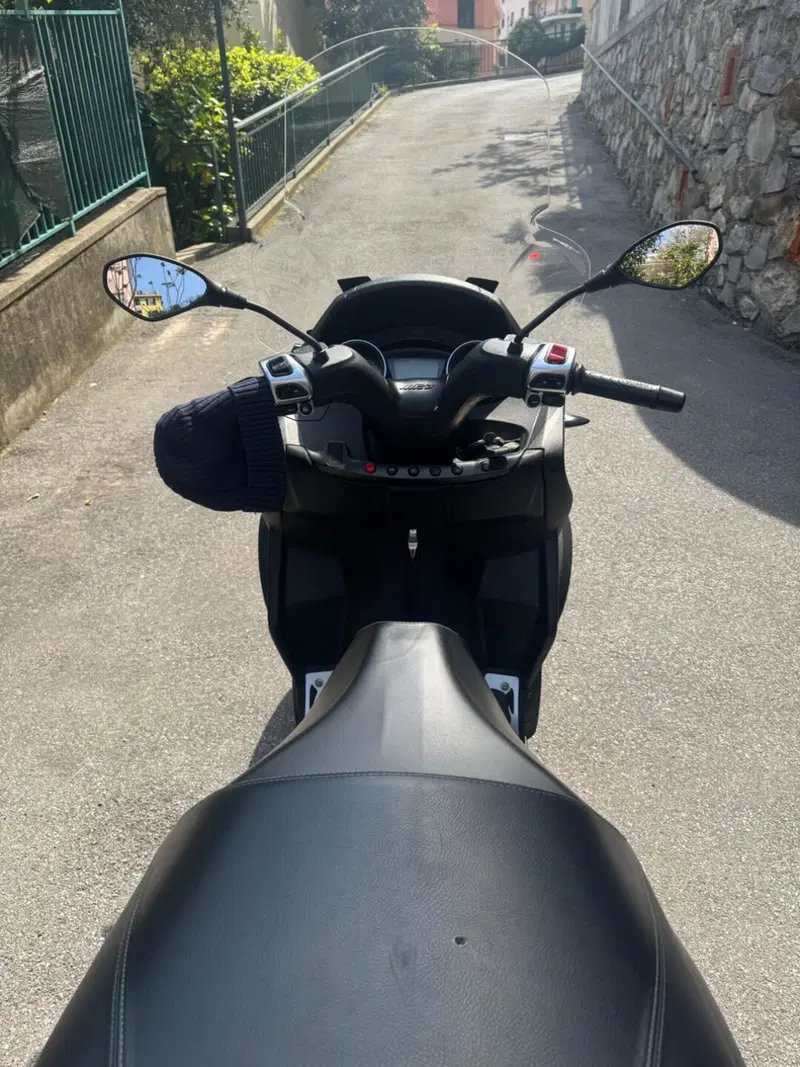 Piaggio MP3 400 ABS Hpe (2021 - 22) (2)